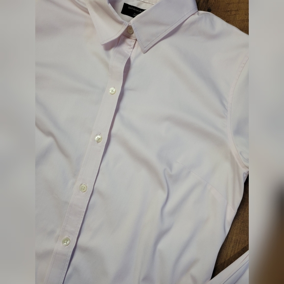 Banana Republic tailored fit button down shirt - Picture 3 of 9